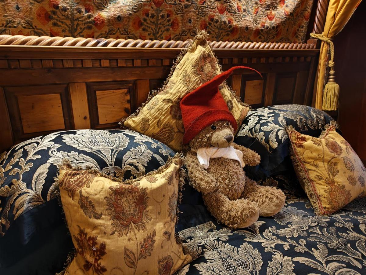Wizards Thatch Luxury Suites Alderley Edge Eksteriør bilde