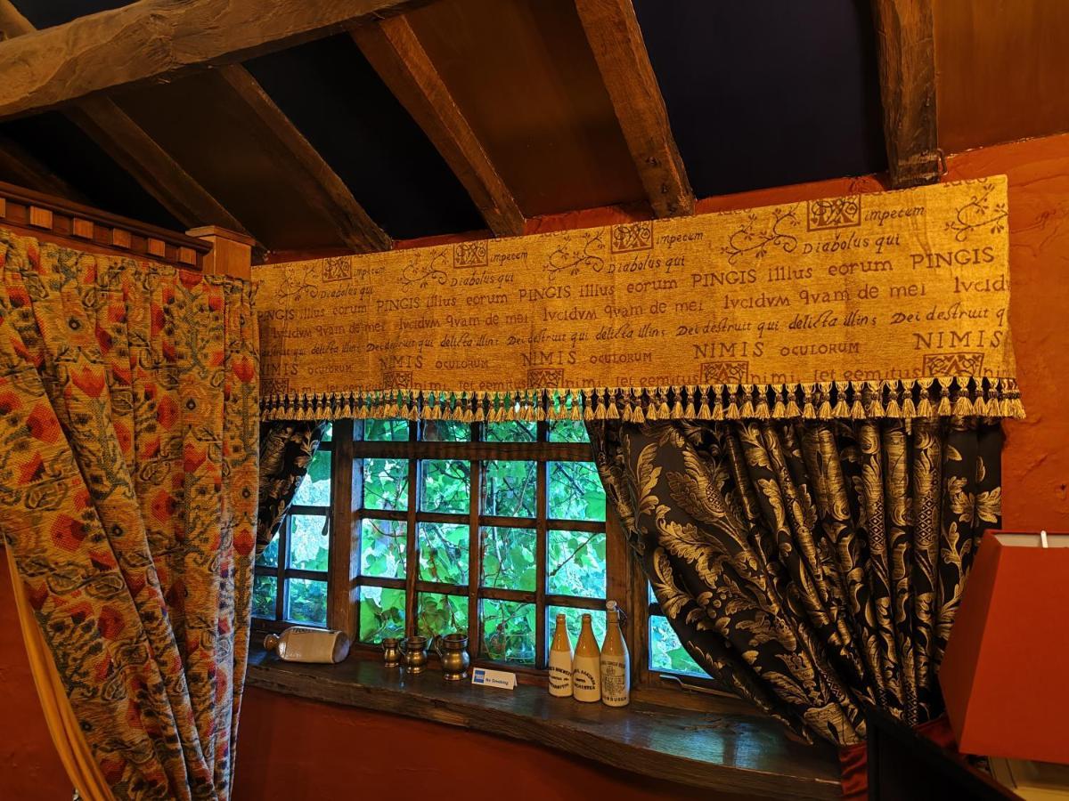Wizards Thatch Luxury Suites Alderley Edge Eksteriør bilde